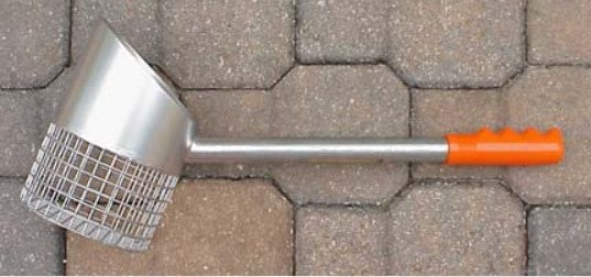 THE BUCCANEER SAND SCOOP (#706)